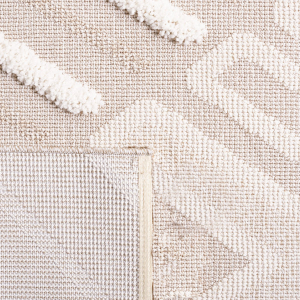 Safavieh Trends Luxurious Beige And Ivory Area Rug - Soft, Durable, Perfect For Any Home Décor Style Beige ,Ivory 70% Polyester,30% Polypropylene Trd104b-3