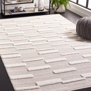Safavieh Trends 120b Elegant Area Rug – Modern Design With Luxurious Comfort For Any Home Décor Style Beige ,Ivory 70% Polyester,30% Polypropylene Trd120b-25