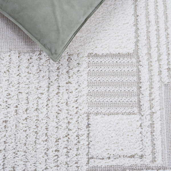 Safavieh Trends 126b Elegant Beige And Ivory Area Rug For Luxurious Home Decor And Comfort Enhancement Beige ,Ivory 70% Polyester,30% Polypropylene Trd126b-9r