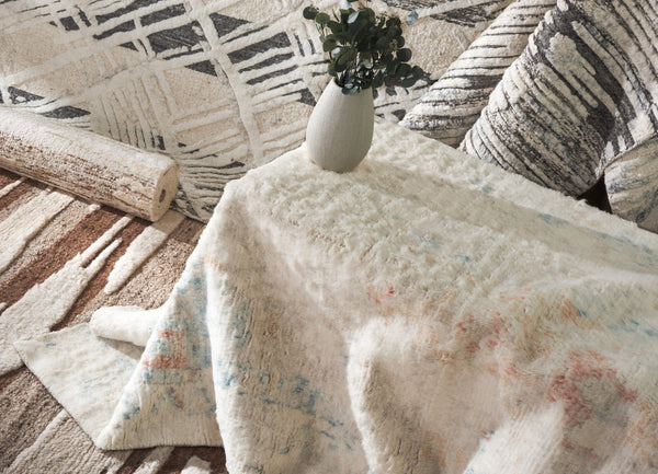 Safavieh Tribeca Modern Hand Knotted Area Rug - Luxurious Abstract Design In Soft Grey And Ivory Colors Grey ,Ivory 80% Wool,20% Cotton Tri117f-10