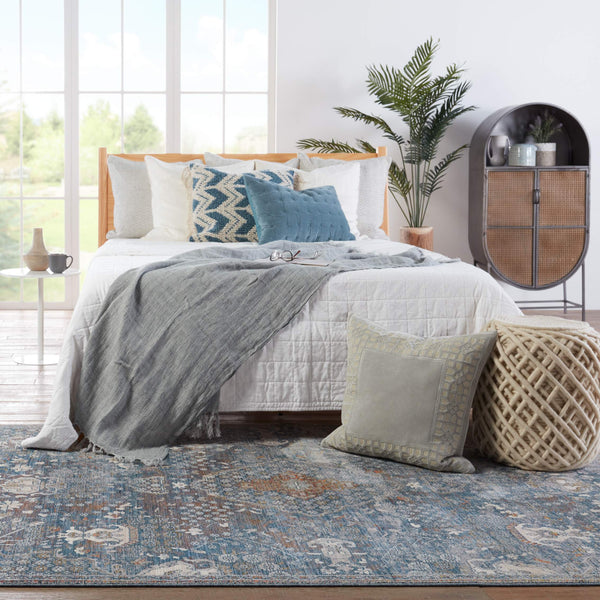 Jaipur Living Vibe by Jaipur Living Harkin Ornate Medallion Polyester Indoor Rug Vintage Appeal Blue 8'X10' RUG151269