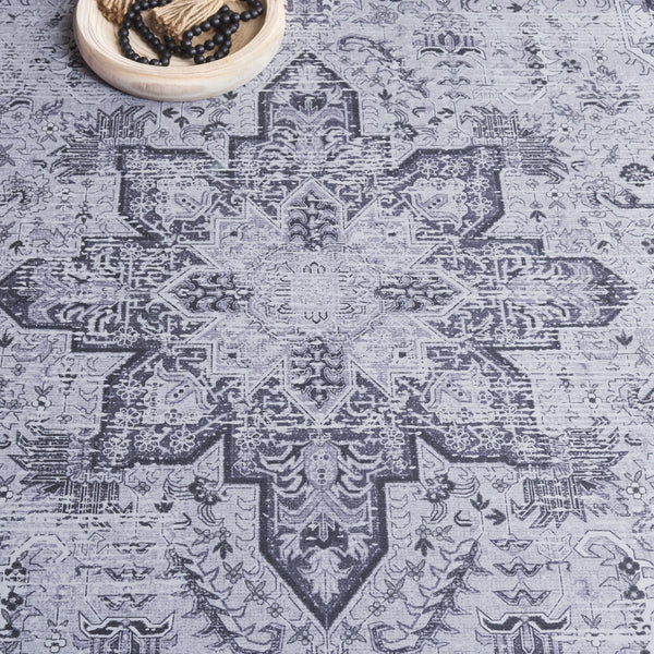 Safavieh Tucson Elegant Traditional Area Rug - Timeless Design, Durable Polyester, Washable & Slip-resistant Dark Grey ,Grey Polyester Pile Tsn113f-6
