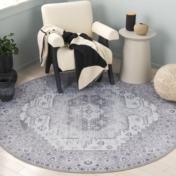 Safavieh Tucson Elegant Area Rug - Timeless Tradition Meets Modern Style For A Stunning Home Transformation Light Grey Polyester Pile Tsn181f-8