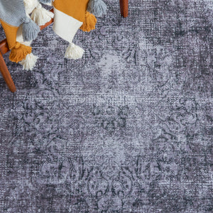 Safavieh Tucson 190 M/W S/R TSN190 Power Loomed Traditional Rug Black / Grey TSN190Z-4SQ