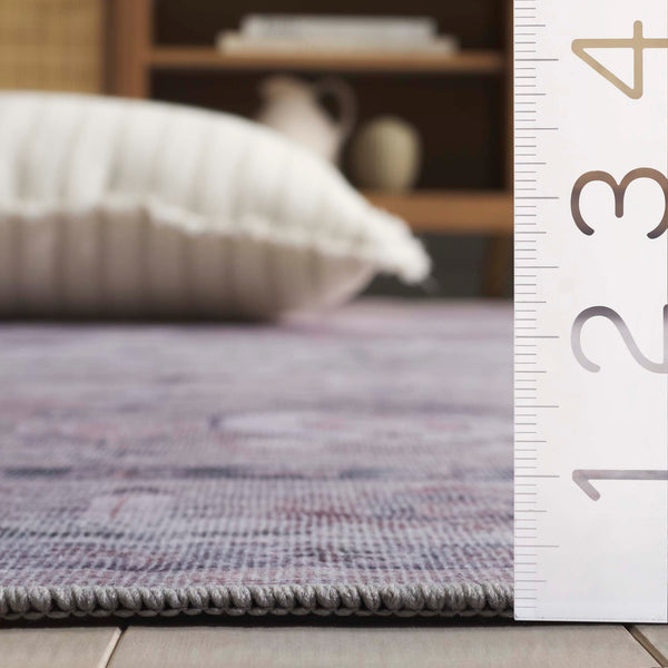 Safavieh Tucson Traditional Area Rug - Elegant Slip-resistant Runner For Hallways, Washable & Durable Design Grey ,Light Fuchsia Polyester Pile Tsn230f-5