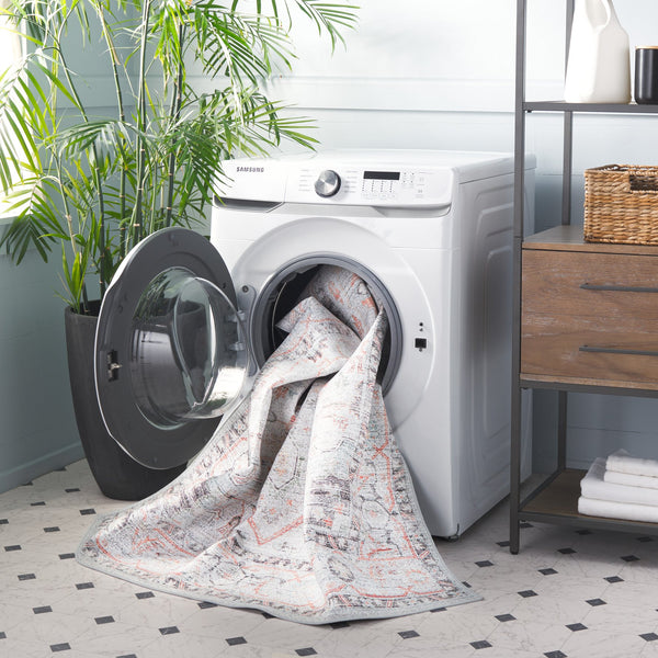 Safavieh Tucson Area Rug: Stylish Light Grey And Green Design, Soft Polyester Pile For Cozy Spaces Light Grey ,Light Green Polyester Pile Tsn913f-4r