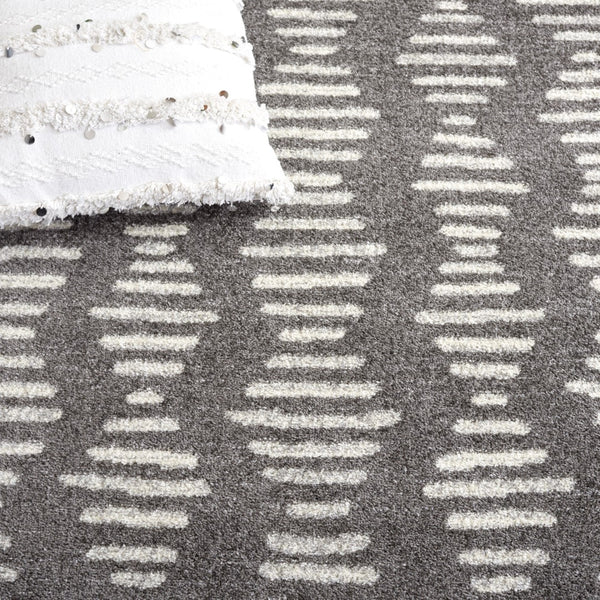 Safavieh Tulum 644 Power Loomed Bohemian Rug Dark Grey / Ivory 5'-5" x 7'-7"