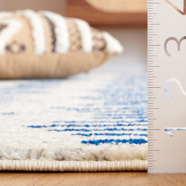 Safavieh Tulum 644 Power Loomed Bohemian Rug Ivory / Navy 5'-5" x 7'-7"