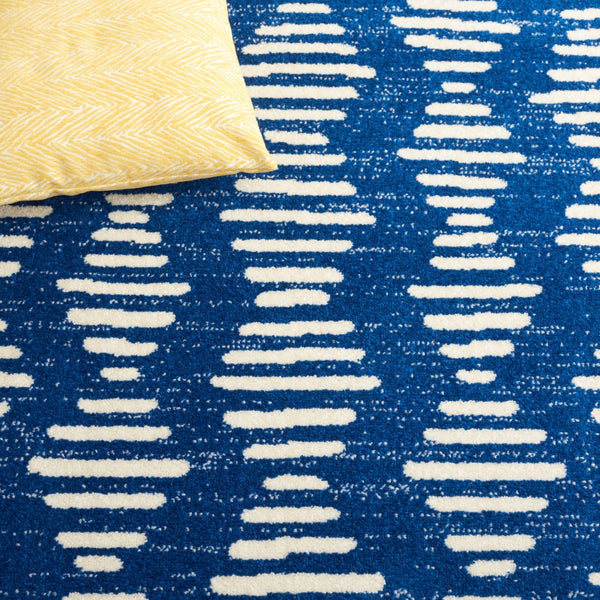 Safavieh Tulum 644 Power Loomed Bohemian Rug Navy / Ivory 5'-5" x 7'-7"