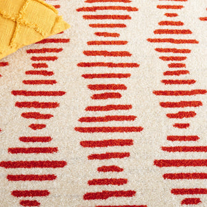 Safavieh Tulum 644 Power Loomed Bohemian Rug Ivory / Rust 5'-5" x 7'-7"