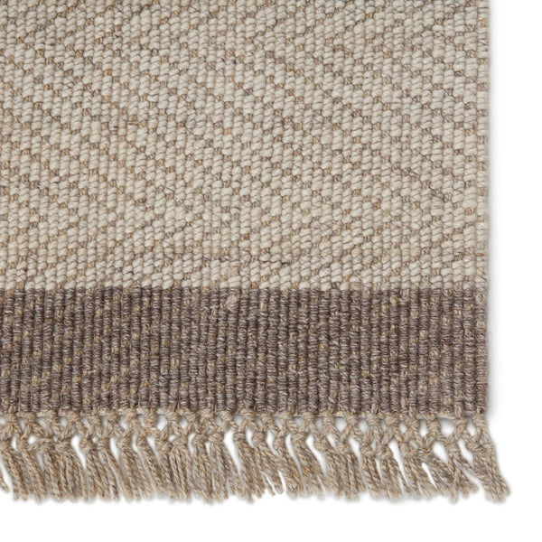 Jaipur Living Jaipur Living Handwoven Wool Chevron Area Rug with Fringe for Modern Rooms Light Gray 10'X14' RUG148792