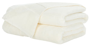 Safavieh Super Plush Bath Towel Set - Experience Spa-Like Comfort with 640 GSM Cotton Towels for Daily Luxury Ivory TWL1050B-SET2