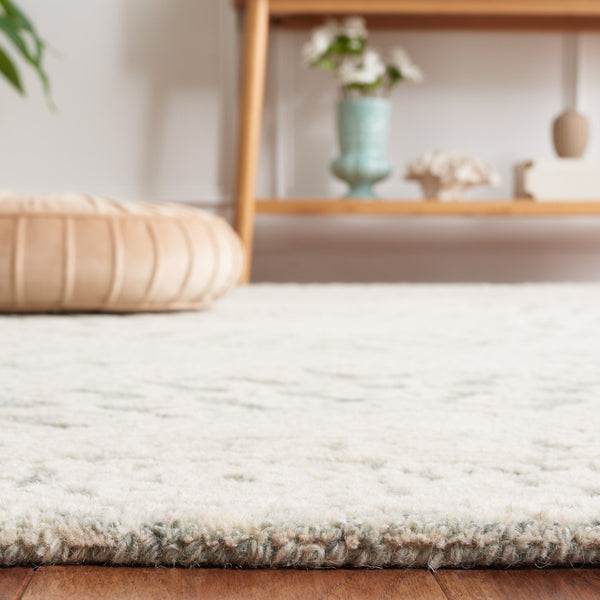 Safavieh Textural 302 Hand Tufted Contemporary Rug Sage / Ivory 5' x 8'