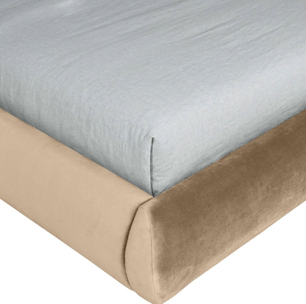 Meridian Furniture Tempo Sculptural Full Bed Plush Velvet Upholstery Curved Headboard Contrast Piping Detail Beige TempoBeige-F