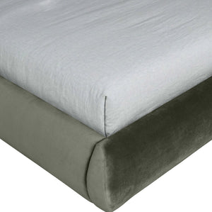 Meridian Furniture Tempo Sculptural Full Bed Plush Velvet Upholstery Curved Headboard Contrast Piping Detail Green TempoGreen-F