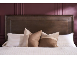 Universal Furniture Montclair King Panel Bed - Contemporary Design With Embossed Cocoa Finish, Metal Support & Tapered Legs Cocoa  U508240b-universal