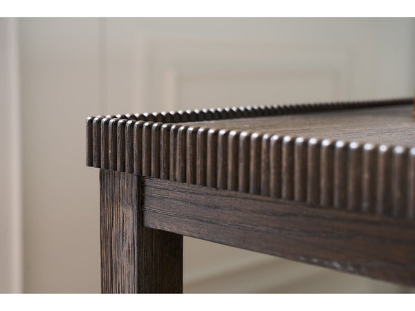 Universal Furniture Cocoa Cocktail Table: Elegant Beaded Edges & Curved Legs - Stylish Neoclassical Design For Any Space Cocoa  U508829-universal