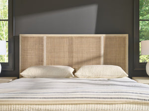 Universal Furniture Oasis Queen Bed With Cross-hatch Cane Design – Tropical Dockside Oak For A Stylish Bedroom Retreat Natural Oak  U533310b-universal