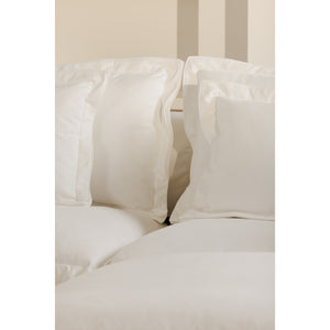 Moe's Home Olivia Modular Sectional Sofa - Elegant Slipcover, Livesmart Fabric, Plush Comfort For Everyday Living White Upholstery, 98.5% Polyester,1.5% Nylon Performance Fabric,Solid Wood And Plywood Frame Ub-1022-18