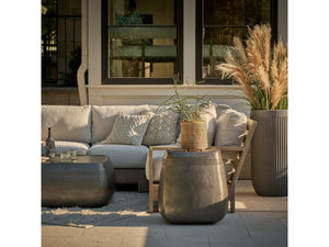 Universal Furniture Saratoga End Table   U423802-universal