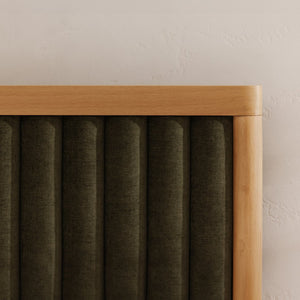 Moe's Home Nina Bed - Modern Elegance With Brutalist Design, Cozy Upholstered Headboard & Durable Frame Green Upholstery,
100% Polyester,Oak Veneer Over Mdf Frame Ut-1003-16-0