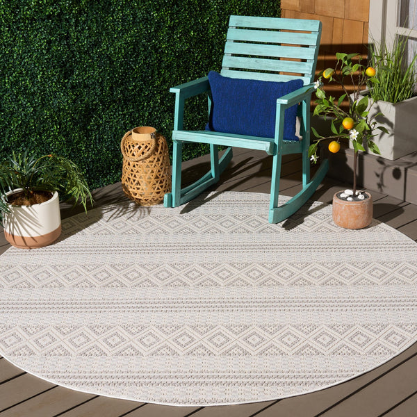 Safavieh Veranda Square Ivory And Grey Area Rug — Low-Profile, Power-Loomed Turkish Construction, Durable Elegance 6'-7" x 6'-7" VER588A-7SQ