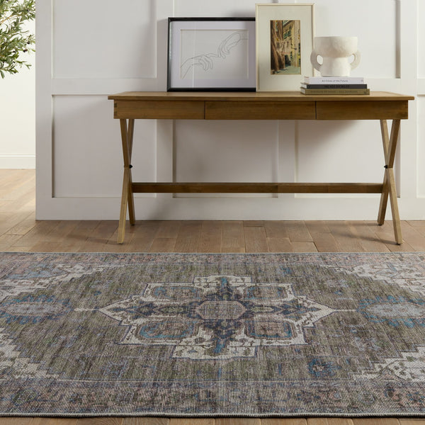 Jaipur Living Vindage Chaplin Vin07 Powerloomed Machinemade 50% Polyester 50% Cotton Traditional Medallion Indoor Rug Green, Blue 50% Polyester 50% Cotton Rug155412