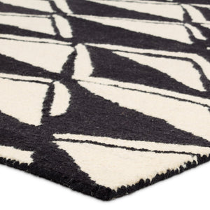 Jaipur Living Vera By Nikki Chu Movran Vnk11 Tufted Handmade 100% Wool Geometric Tribal Indoor Rug Black 100% Wool, 100% Polyester Rug161833