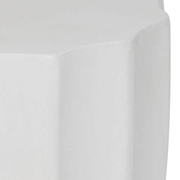 Safavieh JASLYN Concrete Accent Stool - Timeless Architectural Elegance for Indoor and Outdoor Spaces Ivory VNN1010B