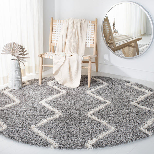 Safavieh Venus Shag Rug 680j - Luxurious Softness And Style For Your Home Décor, Perfect For Cozy Living Spaces Grey ,Ivory 61% Polypropylene,24% Jute,7% Polyester,8% Latex Vns680j-7r