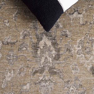 Safavieh Vintage Transitional Area Rug In Elegant Green And Grey Hues - Durable, Soft, And Stylish Design Green ,Grey 80% Polyester,20% Recycled Cotton Vod502y-9