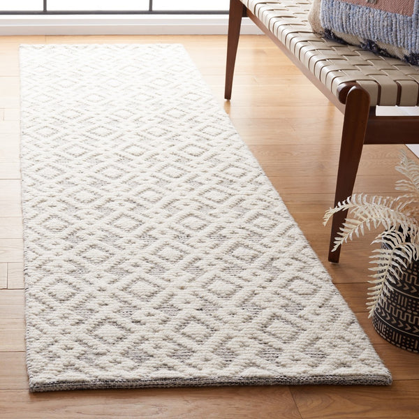 Vermont Hand Woven Wool-Cotton Rug - Luxurious Comfort, Unique Style for Any Home Décor Space