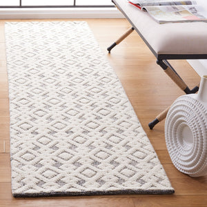 Vermont Hand Woven Wool-Cotton Rug - Luxurious Comfort, Unique Style for Any Home Décor Space