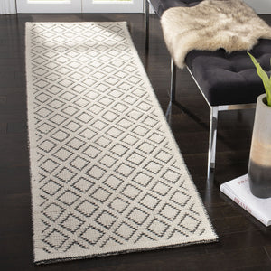 Vermont Hand Woven Wool Pile Rug – Luxurious Indian Craftsmanship for Cozy Home Décor Elegance