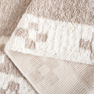 Safavieh Vermont Hand-tufted Wool-blend Area Rug - Elegant Cross Motif Design For Contemporary Spaces Beige ,Ivory 80% Wool,20% Cotton Vrm558b-6sq