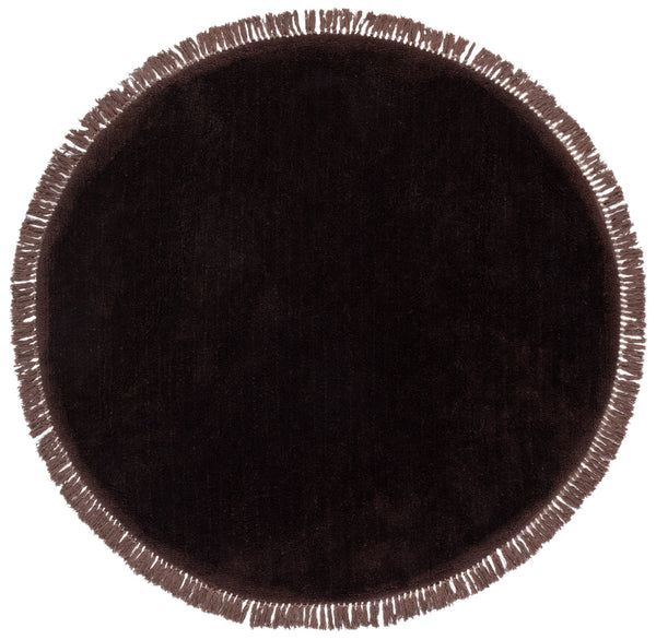 Safavieh Vermont Luxurious Round Area Rug - Modern Classic Design, Soft Cotton-poly Blend For Stylish Spaces Brown 50% Cotton,50% Polyester Vrm575t-6r