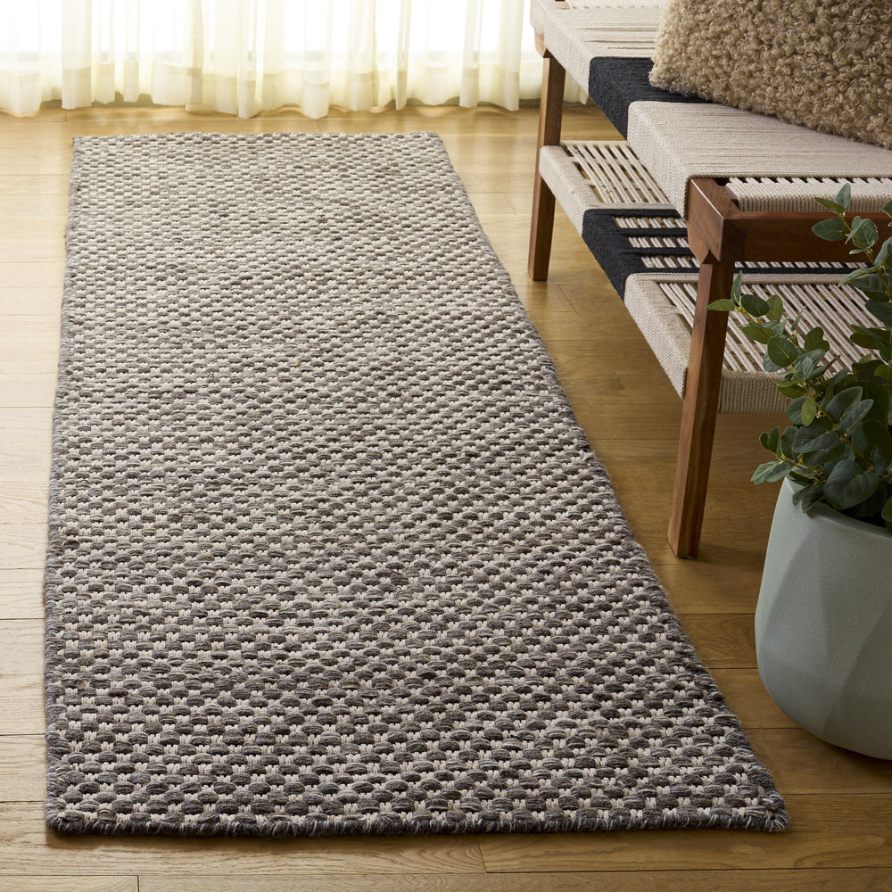 Safavieh Vermont Wool-Cotton Flatweave Runner In Grey & Ivory — Low-Profile Scandinavian Design, Durable Elegance 2'-3" x 8'-0" VRM812F-28