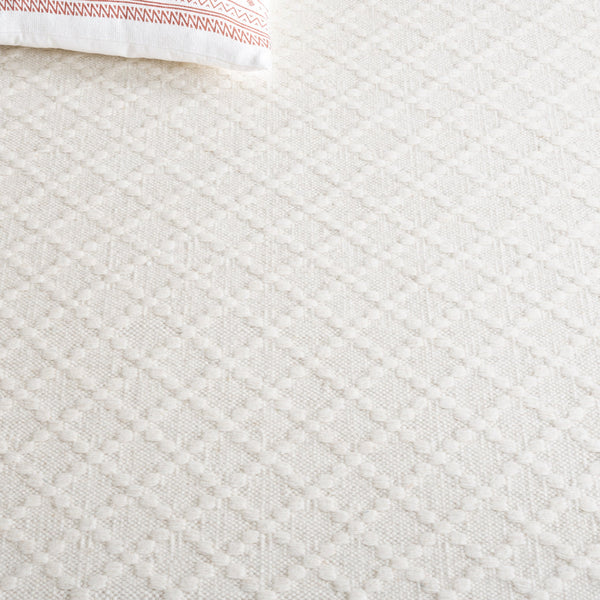 Safavieh Vermont Ivory Runner Area Rug – Luxurious Hand-woven Design For Elegant Home Décor Transformation Ivory 85% Wool,15% Cotton Vrm908a-6sq