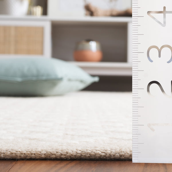 Safavieh Vermont Ivory Runner Area Rug – Luxurious Hand-woven Design For Elegant Home Décor Transformation Beige ,Ivory 85% Wool,15% Cotton Vrm908b-3