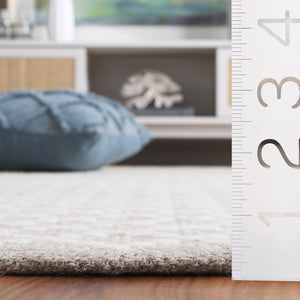 Safavieh Vermont Ivory Runner Area Rug – Luxurious Hand-woven Design For Elegant Home Décor Transformation Grey ,Ivory 85% Wool,15% Cotton Vrm908f-5