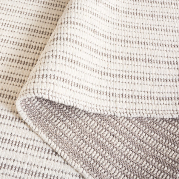 Safavieh Vermont Hand-woven Area Rug - Elegant Artisanal Design For Living Room, Bedroom, Or Dining Area Beige ,Ivory 60% Cotton 40% Wool Vrm909b-3