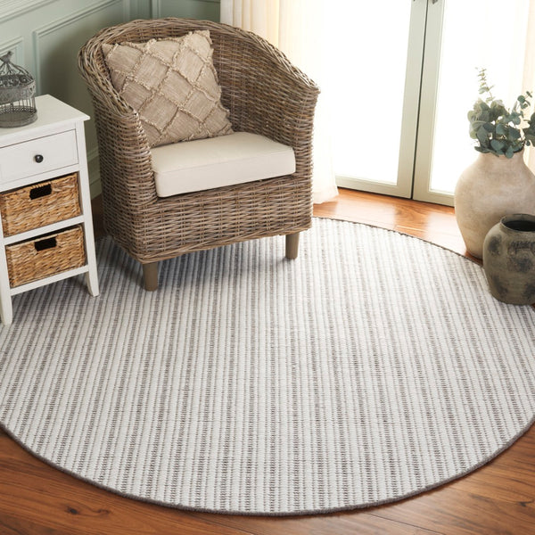 Safavieh Vermont Hand-woven Area Rug - Elegant Artisanal Design For Living Room, Bedroom, Or Dining Area Beige ,Ivory 60% Cotton 40% Wool Vrm909b-3