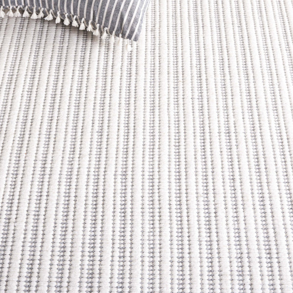 Safavieh Vermont Hand Woven Runner Rug - Timeless Elegance For Hallways, Crafted In India With Premium Materials Grey ,Ivory 60% Cotton 40% Wool Vrm909f-5