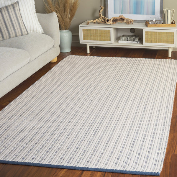 Safavieh Vermont Hand Woven Runner Rug - Timeless Elegance For Hallways, Crafted In India With Premium Materials Light Blue 60% Cotton 40% Wool Vrm909l-5