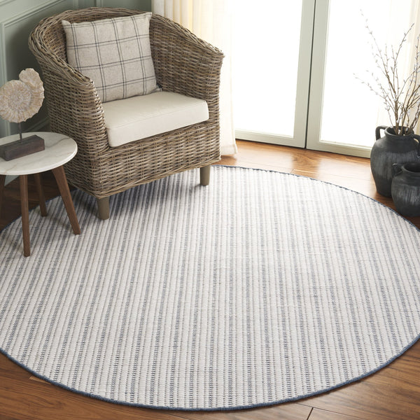 Safavieh Vermont Hand Woven Runner Rug - Timeless Elegance For Hallways, Crafted In India With Premium Materials Light Blue 60% Cotton 40% Wool Vrm909l-6r