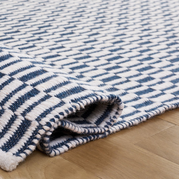 Safavieh Vermont Handwoven Navy And Ivory Wool-Cotton Rug — Scandinavian Modern Cozy Texture For Living Rooms 6'-0" x 9'-0" VRM910N-6