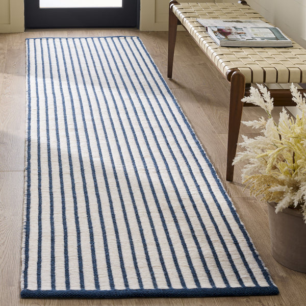 Safavieh Vermont Hand‑Woven Navy & Blue Rug, Wool‑Cotton Blend, Low Pile 3/8" For Living Room Style 4'-0" x 6'-0" VRM911N-4