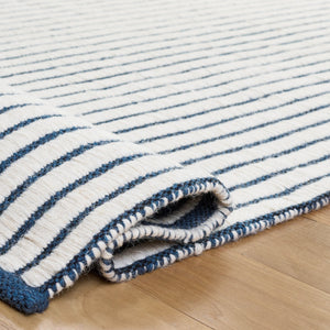 Safavieh Vermont Hand‑Woven Navy Blue Wool Rug — Low‑Profile 3/8" Pile, Durable Natural Fibers, Scandinavian Appeal 6'-0" x 6'-0" VRM911N-6SQ