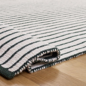 Safavieh Vermont Hand-Woven Dark Green And Ivory Scandinavian Square Rug, Wool-Cotton Blend, Low-Profile Texture 6'-0" x 6'-0" VRM911Y-6SQ