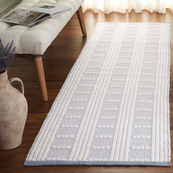 Safavieh Vermont Handcrafted Rectangular Area Rug - Modern Design, Cozy Comfort, Durable & Chic Home Accent Light Blue ,Ivory 60% Wool,40% Cotton Vrm951l-9